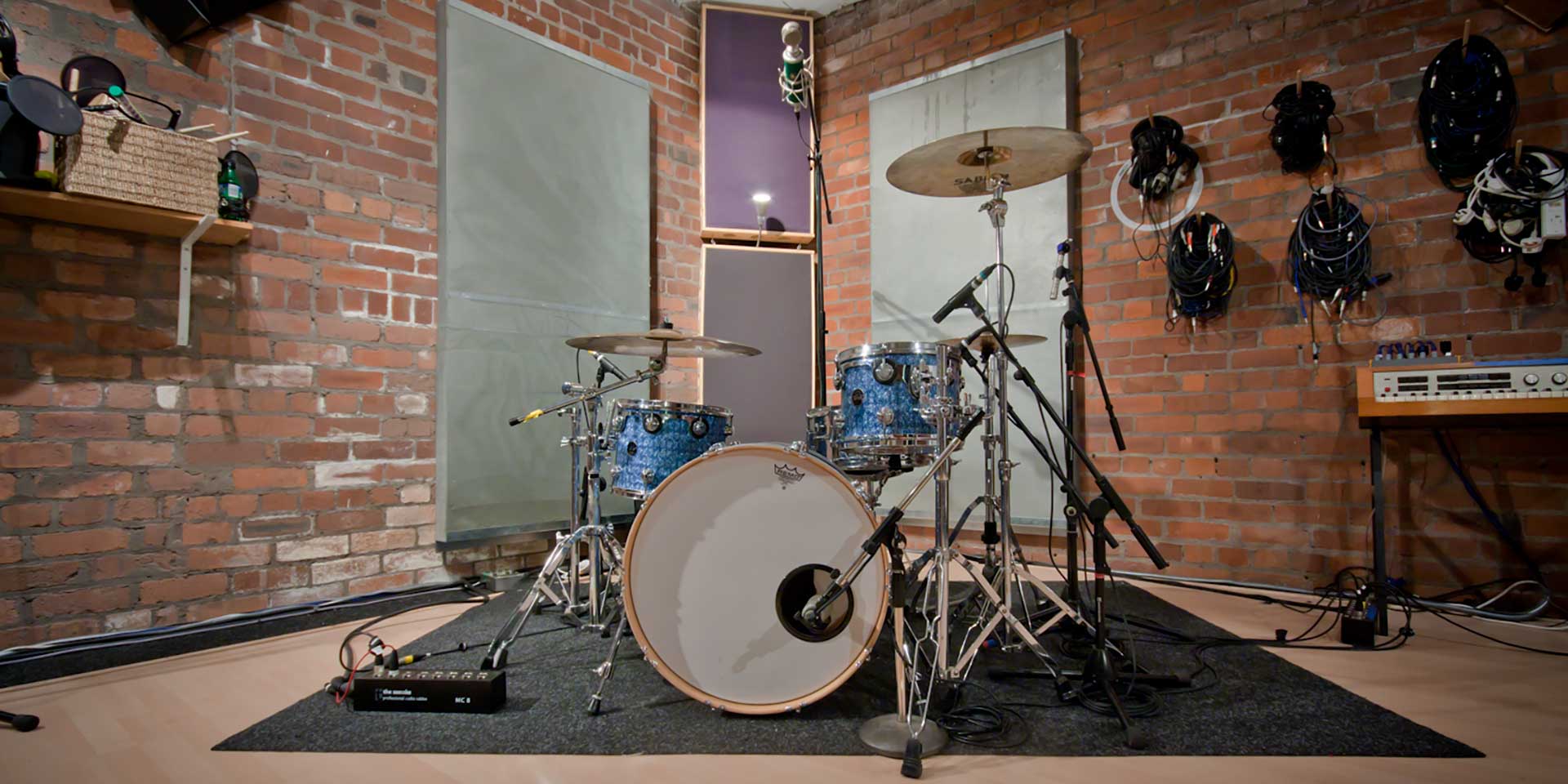 How to Soundproof a Room For Studio Quality Recordings