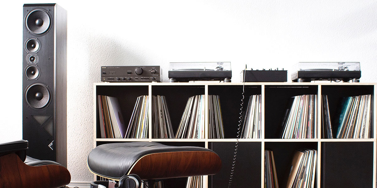 Vinyl Storing Records Organization: Useful Practices