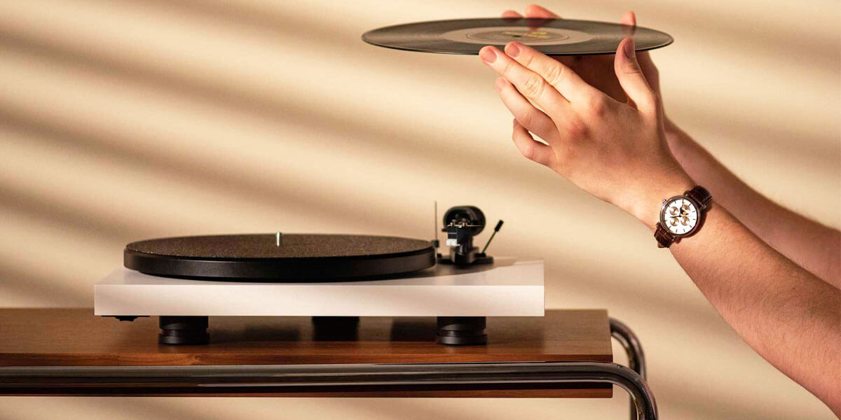 Vinyl Record Skipping Woes: Understanding and Resolving