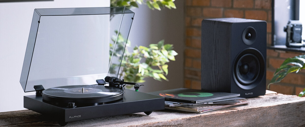 record players with external speakers