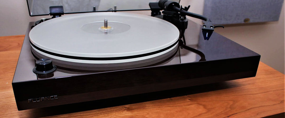what to look for when choosing a record player under $500