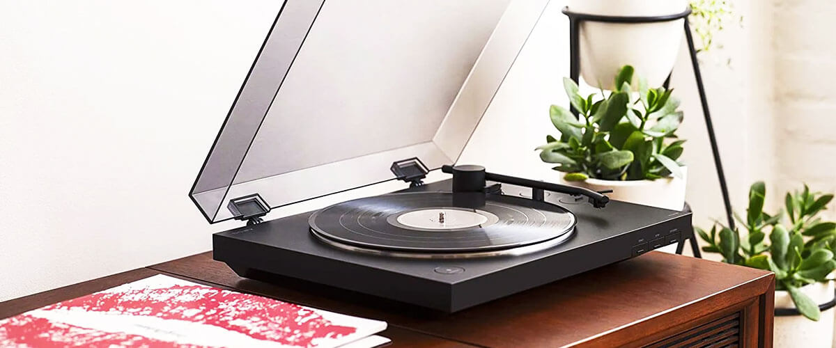 what to look for when choosing a vinyl player